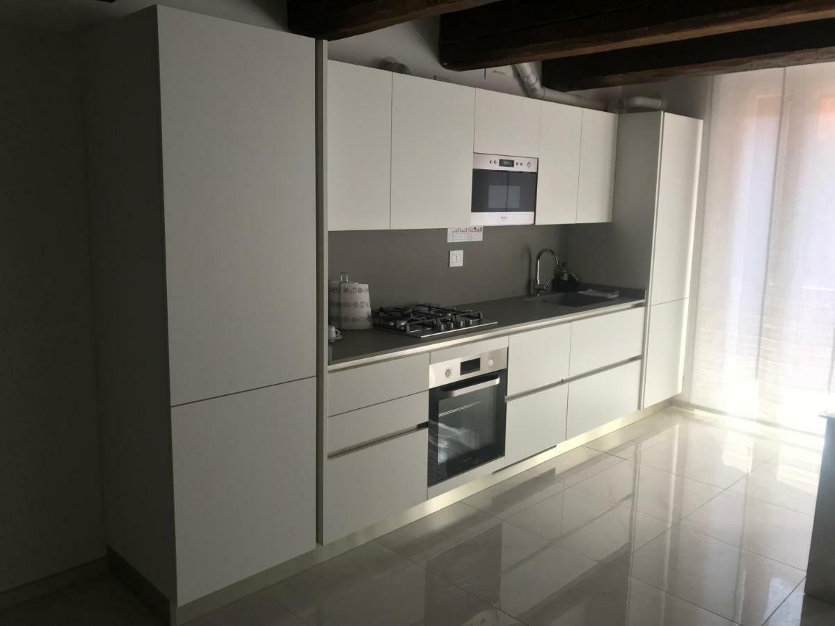 费拉拉Moderno Affaccio Su Via Mazzini公寓 外观 照片