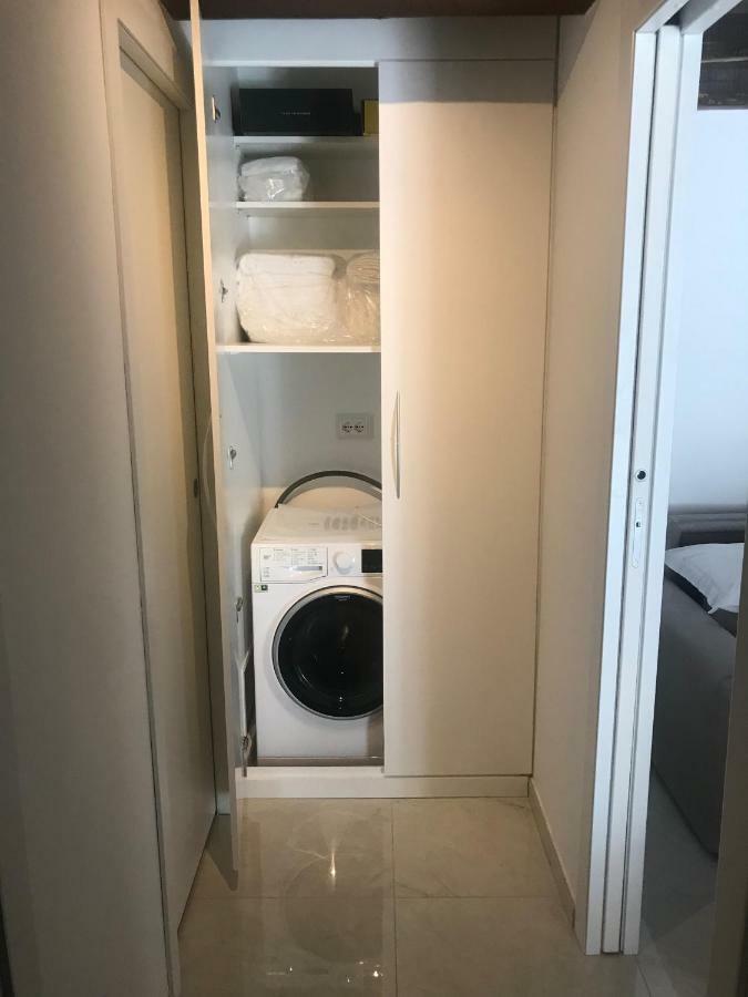 费拉拉Moderno Affaccio Su Via Mazzini公寓 外观 照片