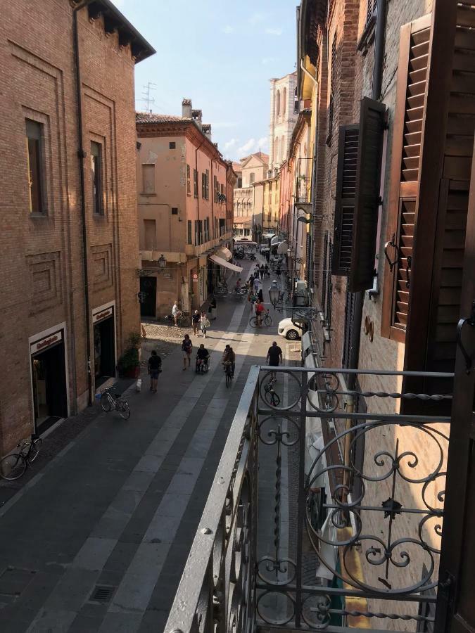 费拉拉Moderno Affaccio Su Via Mazzini公寓 外观 照片